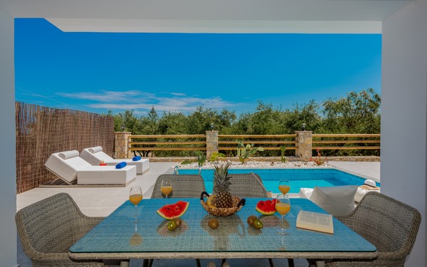 Queen of Zakynthos villas 01