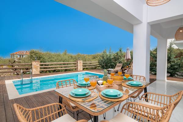 Queen of Zakynthos villas 01